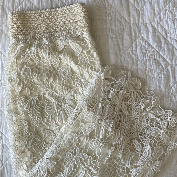 Pink Desert Lace skirt - Picture 2 of 2